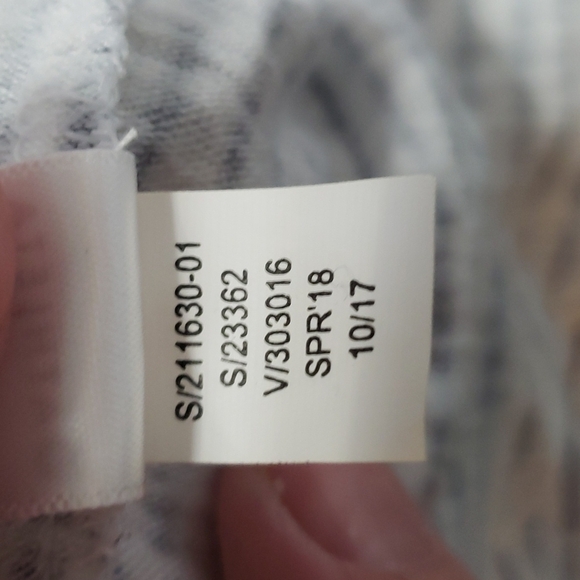 ATHLETA Breezy Muscle Tee - Picture 8 of 8